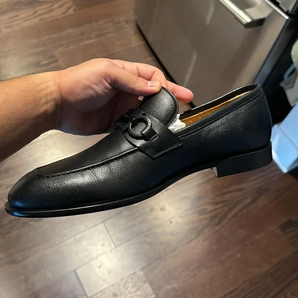 NEW in box Ferragamo Foster loafers